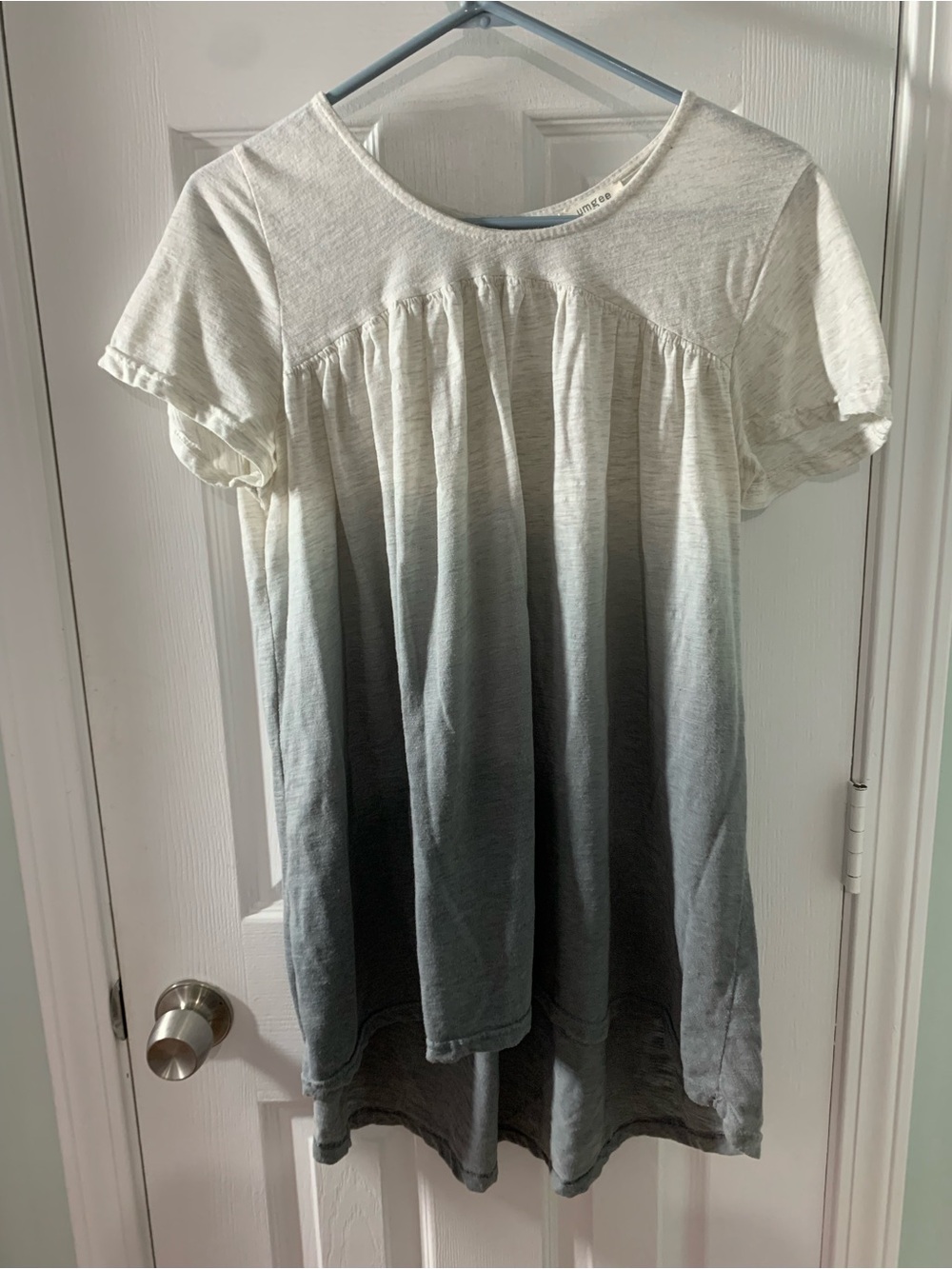 Umgee Cream to Gray Ombre Short Sleeve Tunic